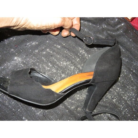Arizona Jean Company Galloway Black Scallop Suede Open Toe Heels sz 8 - Picture 8 of 11